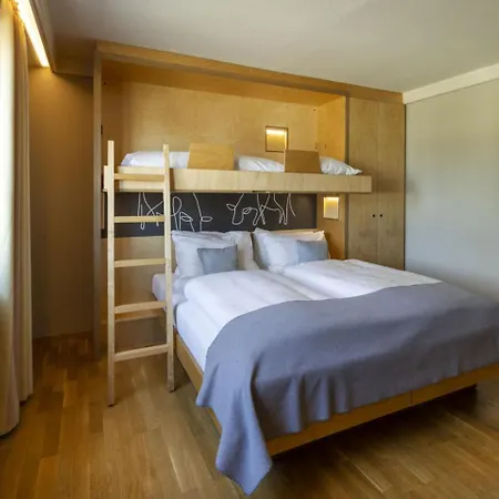 Jufa Hotel 3*